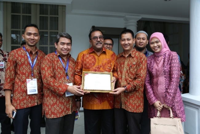 BANTEN PERINGKAT EMPAT KETERBUKAAN INFORMASI PUBLIK