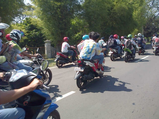 Siswa SMA Lulusan Masih Saja Konvoi