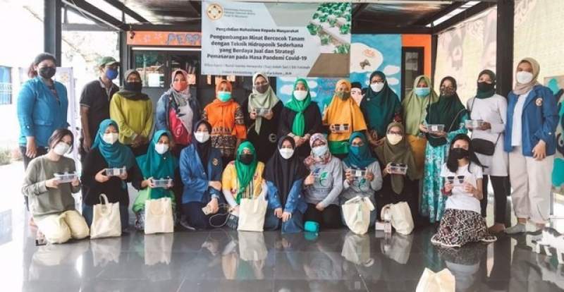 Masyarakat Diajarkan Bercocok Tanam Cara Modern