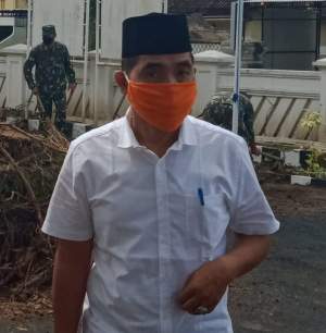 Kabid PSLB3 PK (Pengelolaan Sampah Limbah B3 dan Peningkatan Kapasitas) DLH Kota Serang, Raffiudin saat di temui di ruang kerjanya, Selasa (2/3/2021).