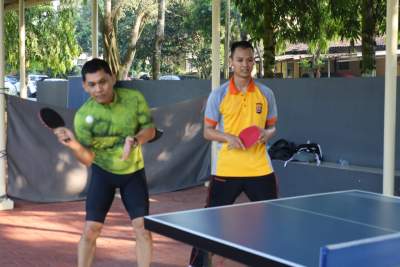 Jaga Kesehatan, Wakapolda Banten Olahraga Bareng Personil