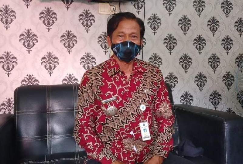 Camat Pabuaran, Asnawi.