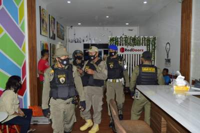 Operasi PSBB, Satpol PP Tangsel Amankan 27 Orang Termasuk Gigolo