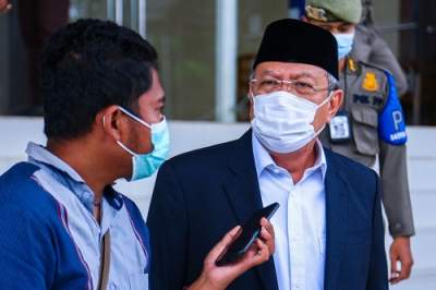 Walikota Tangerang Selatan, Benyamin Davnie saat Diwawancarai detakbanten.com