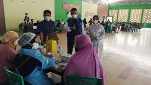 Rangkaian Hut Demokrat ke 20, DPC Partai Demokrat Serang Gelar Vaksinasi Massal