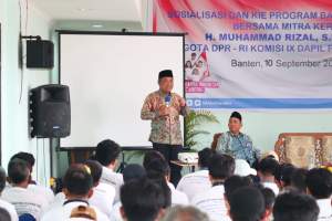 Muhammad Rizal DPR RI Sosialisasi KIE Program Bangga Kencana BKKBN Cegah Stunting di Setu Tangsel