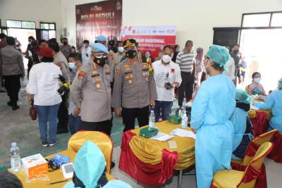 Alumni Akpol 91 Gelar Vaksinasi di Kecamatan Pasar Kemis