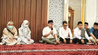Puluhan Jurnalis Berdoa Bersama untuk 5 Wartawan yang Hilang Kontak Saat Liputan GAK