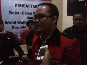 Kader PDIP Daftarkan Balon Pilwalkot Tangerang