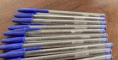 Niat Banget, Pelajar Bikin Contekan dalam 11 Pulpen Super Rapi dan Estetik