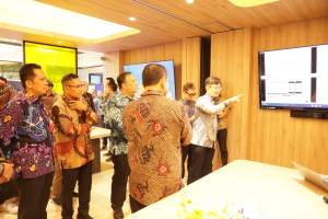 Andi Ony Dampingi Menkominfo Resmikan Digital Experience Center Sinarmas Land