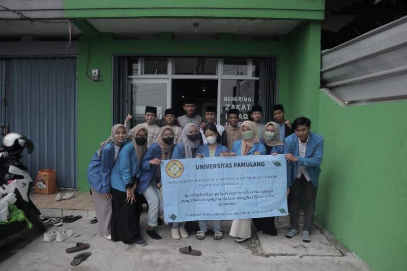 Mengembangkan Minat Anak untuk Menabung Sejak Dini