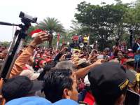 Tuntut Serahkan Aset Pengembang, Ribuan Warga Geruduk Kantor Bupati