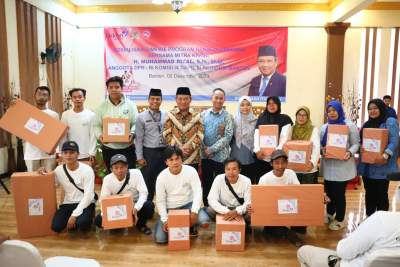 Muhammad Rizal DPR RI Gandeng BKKBN Banten Sosialisasi KIE Bangga Kencana Cegah Stunting Bersama Masyarakat Sukabakti Curug