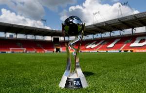 Ilustrasi piala di ajang Piala Dunia FIFA.