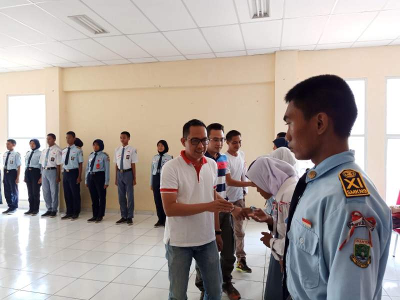 Sekcam Solear Minta Paskibra Tanamkan Disiplin