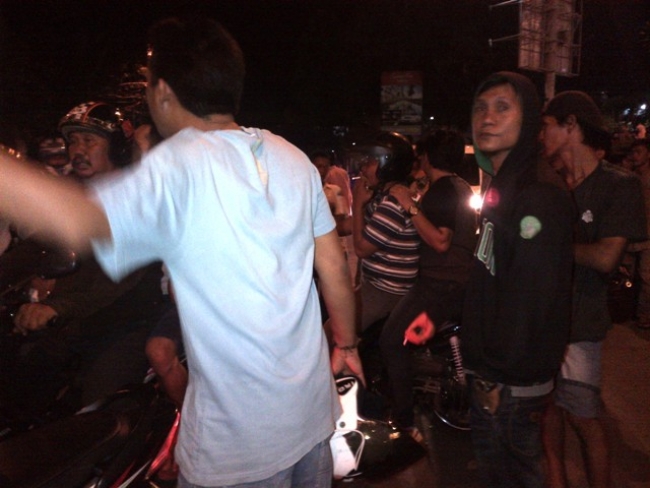 Saat kejadian ribut depan Mall Tangcity Cikokol