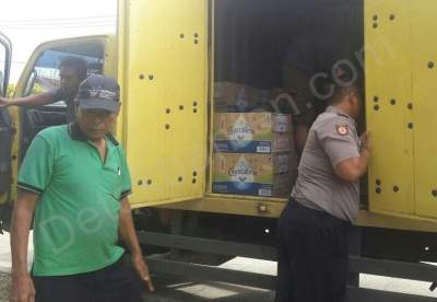 Mobil Box Berisikan Ratusan Miras Diamankan Polsek Bayah