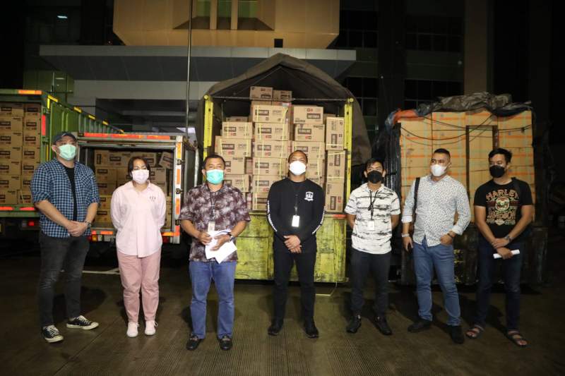 Polda Kalsel Grebek Gudang Oli Palsu di Pasar Kemis