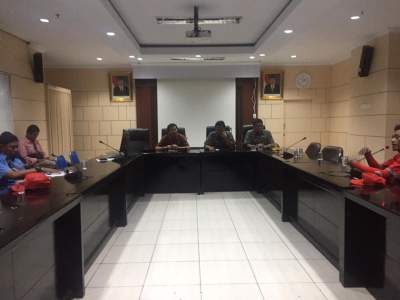 Rapat Buruh dan Pemkot Mentok