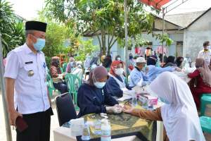 Pasca Haul di Cilongok, Warga Pasar Kemis Jalani Rapid Test