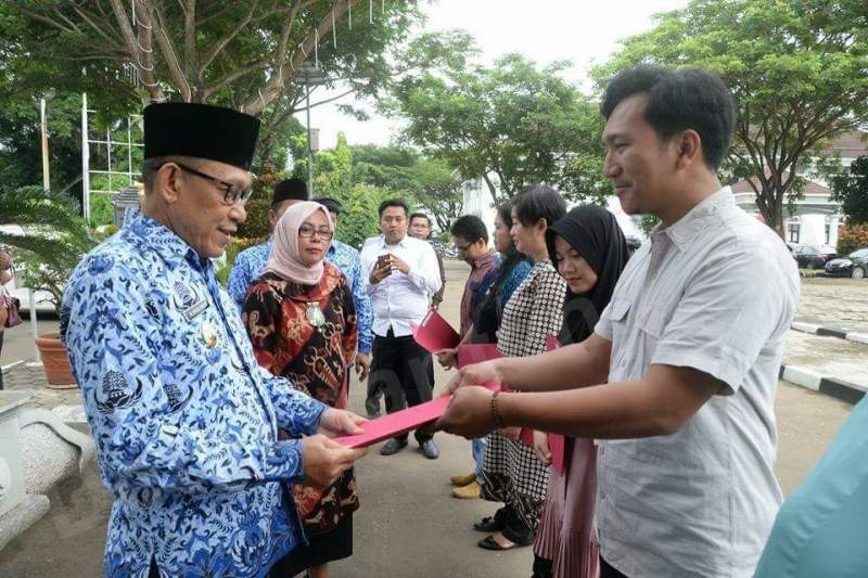 Pelaku UMKM Diberi Sertifikat Halal