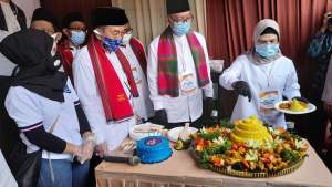 Daftar ke KPU Tangsel, Azizah Sampaikan Pesan Khusus Dari Ma'ruf Amin