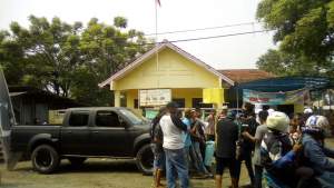 Protes Soal Wakaf, Puluhan Warga Grudug Kantor Desa