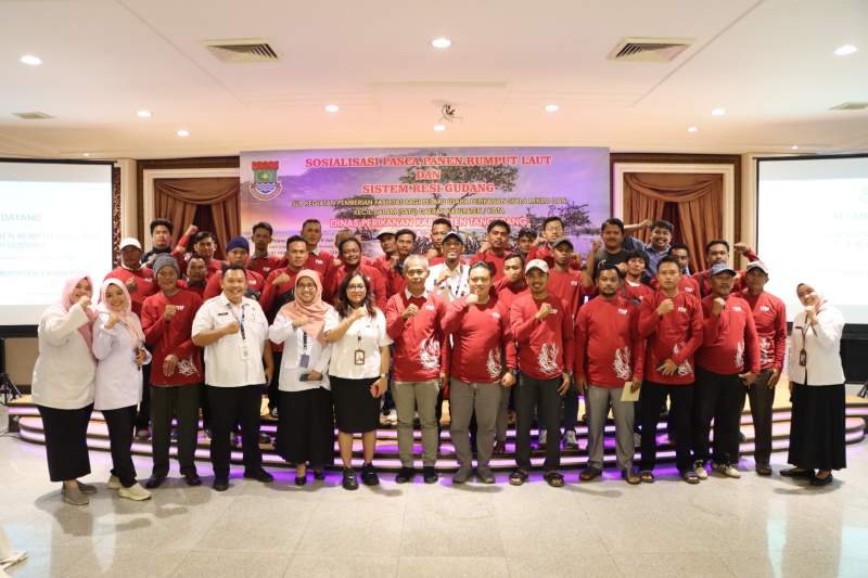 Dinas Perikanan Gelar Sosialisasi Kepada Puluhan Petani Rumput Laut