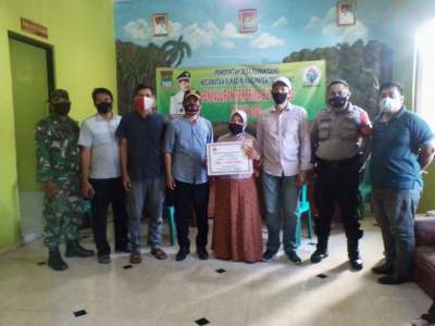 Terima Duit BLT DD Tahap 2 Dan 3, Warga Rawa Kidang Sumingrah