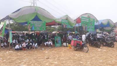 Suasana pemungutan suara pilkades di sindang sono, kab Tangerang, Minggu (1/12/2019).