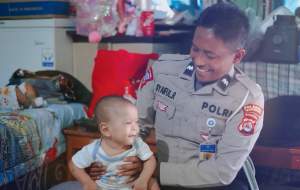 Keren, Anggota Satlantas Polresta Tangerang Asuh Anak Yatim