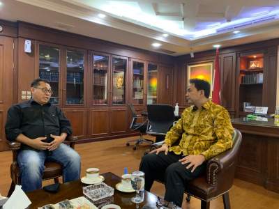 Wakil Ketua DPR RI Apresiasi Gagasan SMSI Membuat Newsroom