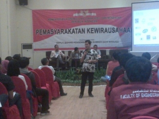 Seminar & Pelatihan Kewirausahaan Mampu Menciptakan Lapangan Kerja Sendiri