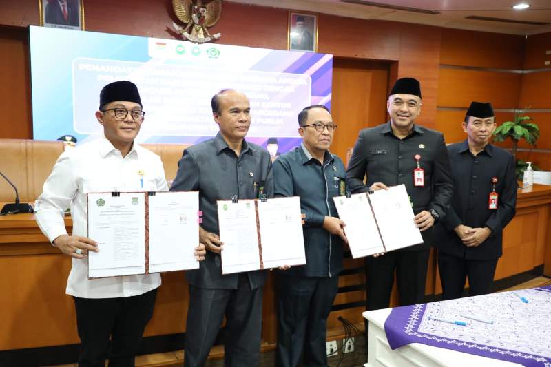 Bupati Tangerang Tandatangani MOU dengan Kemenag dan Pengadilan