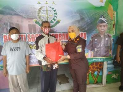 Kejati Banten Salurkan Bantuan Ke Korban Gempa