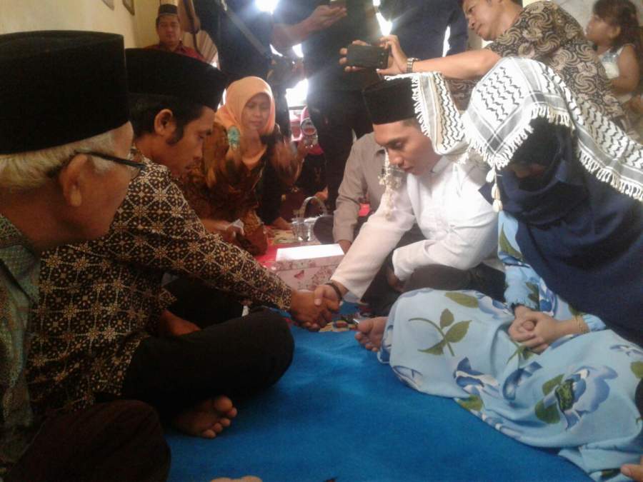 Korban persekusi di Cikupa, Kabupaten Tangerang menikah.