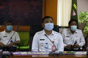 Ikuti Rapat dengan Mentri Luhut, Mad Romli Klaim Angka Covid Menurun