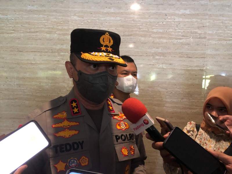 Kapolda Jawa Timur Irjen Teddy Minahasa.
