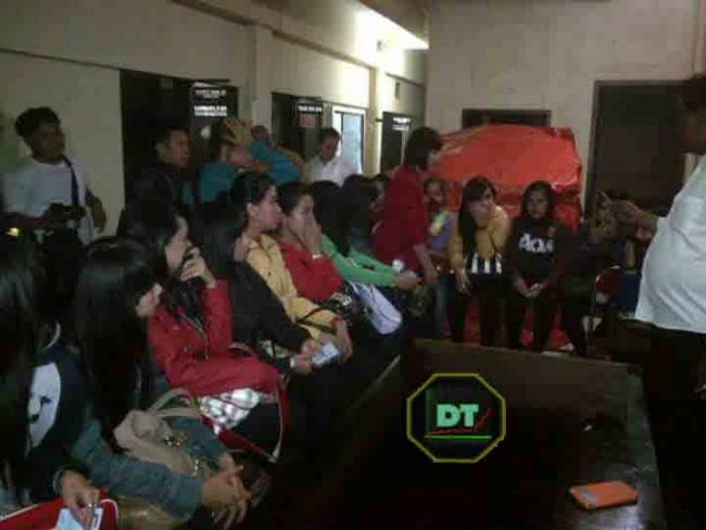 Polresta Depok Amankan Puluhan PSK Dan Miras Oplosan