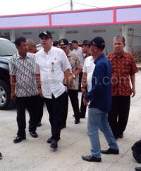 Zaki Sidak Proyek Pasar di Kecamatan Sindang Jaya