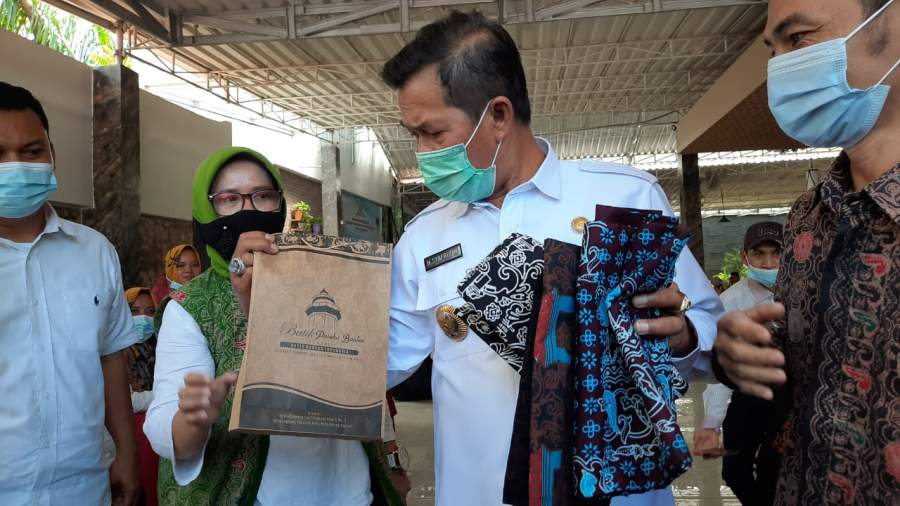 Ciri Khas Kota Serang, Tahun 2021 Pemkot Serang Berlakukan ASN Pakai Batik