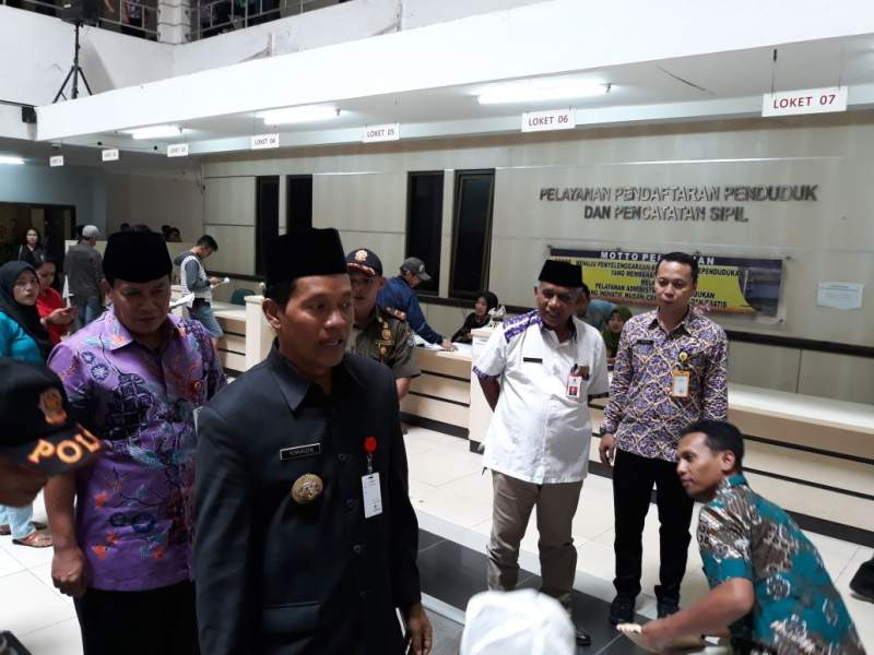 PJ Bupati Tangerang Sidak Dinas Perizinan dan Dinas Catatan Sipil