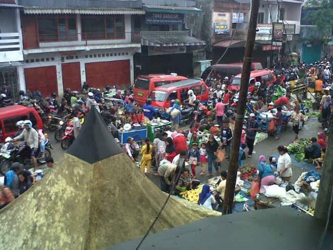 Geliat Pasar Tradisional Di Lebak