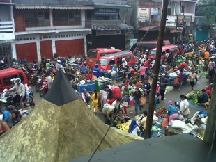 Geliat Pasar Tradisional Di Lebak