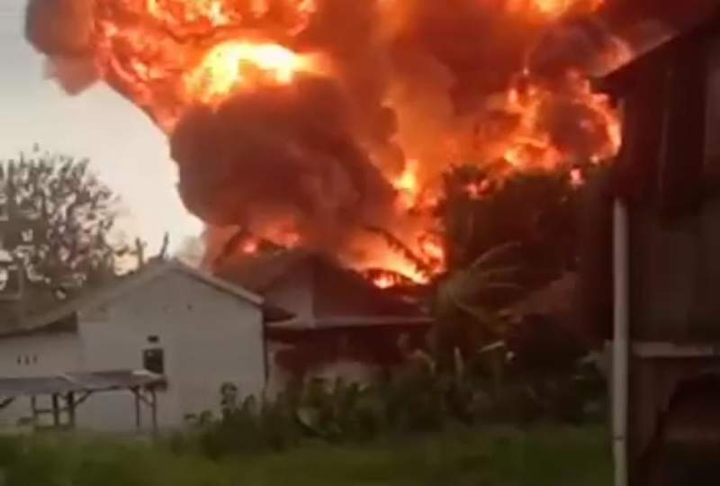 Pabrik Tiner di Desa Cukang Galih Curug Ludes Terbakar