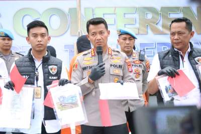 Polresta Tangerang menangkap para pelaku jual beli tanah.