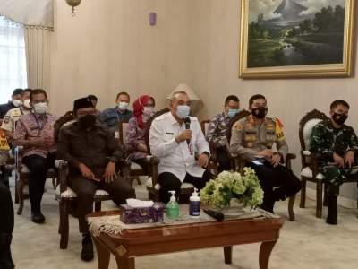 Zaki Beri Arahan Pengelola Mall dan Pusat Keramaian