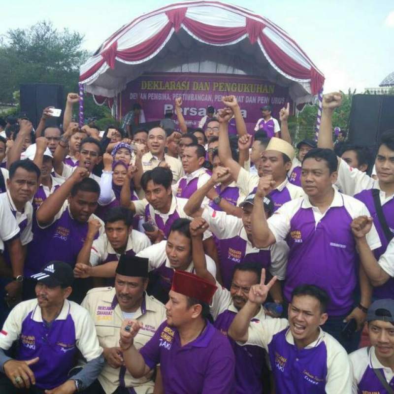  komunitas Zaki Iskandar (Bersahaza)