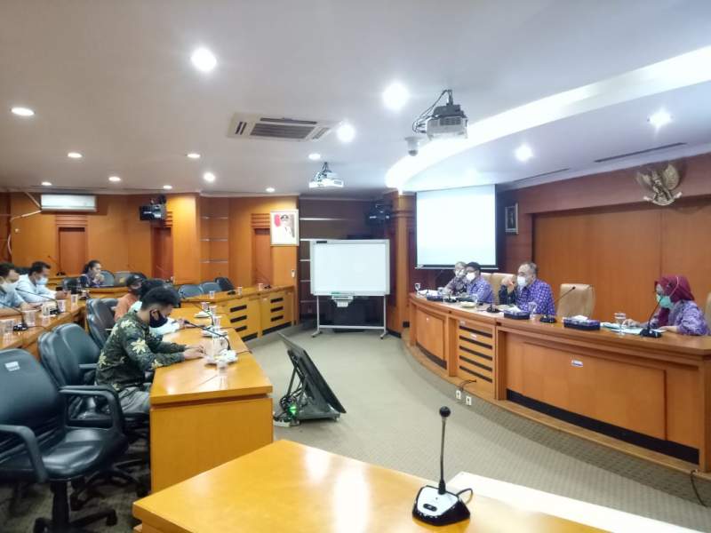 Zaki Berdialog Dengan GMNI Terkait Penggunaan Anggaran Covid 19